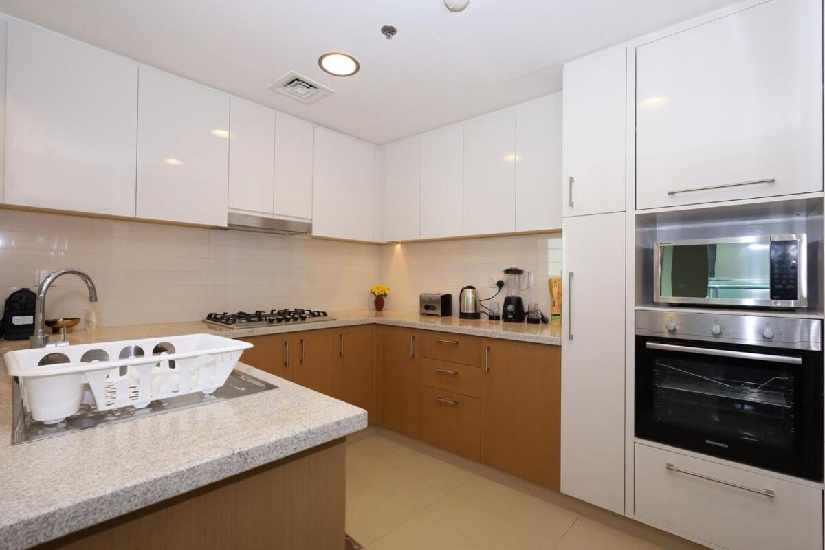Lux 2 Bed In Downtown W Mall Access *