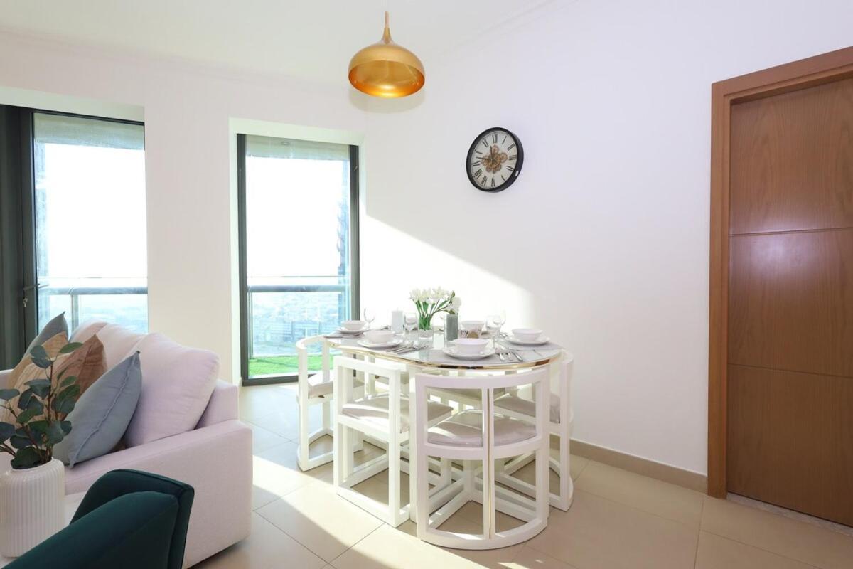 Lux 2 Bed In Downtown W Mall Access Dubai