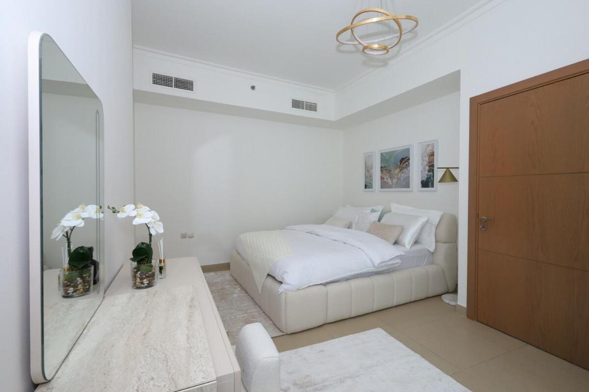 Lux 2 Bed In Downtown W Mall Access *